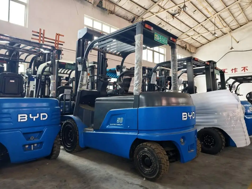 多工況窄通道鋰電叉車定製化配置說明(圖1)