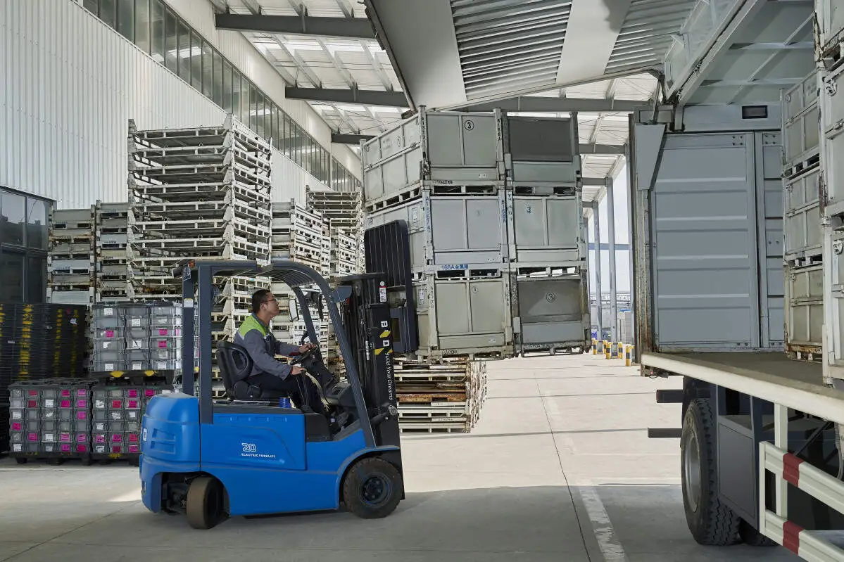 Can lithium forklifts really be charged at any time? A few common misconceptions