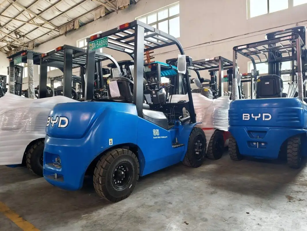 Bosnia and Herzegovina: Professional BYD Electric Forklift Warehouse Equipment Supply(Image1) Bosnia and Herzegovina: Professional BYD Electric Forklift Warehouse Equipment Supply(Image1)