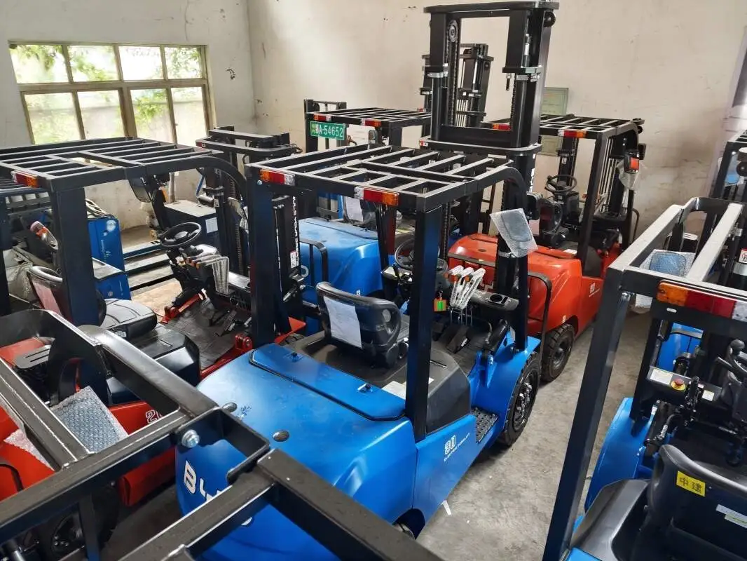 How Slab Clamp Forklift Attachment Improves Efficiency of Stone Slab Transport(Image1) How Slab Clamp Forklift Attachment Improves Efficiency of Stone Slab Transport(Image1)