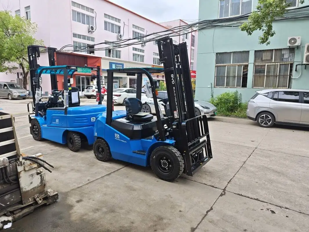 BYD Fast-Charging Electric Forklift Solve Multi-Shift Working Pain Points(Image1) BYD Fast-Charging Electric Forklift Solve Multi-Shift Working Pain Points(Image1)