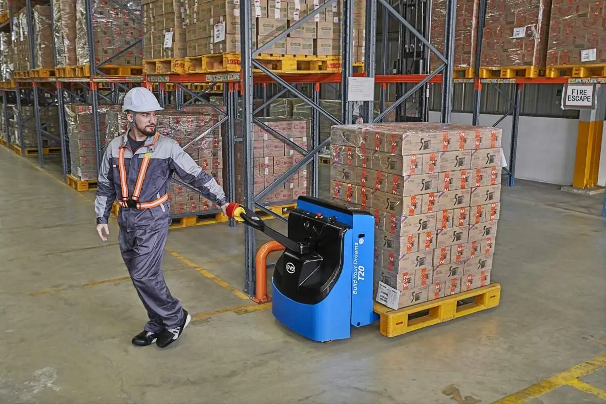 Design Features and Operating Notes for Self-Dumping Forklift Hoppers(Image1)