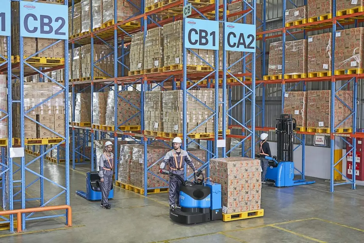 Is Lithium Electric Forklift Better Than Lead-Acid Models?(Image1) Is Lithium Electric Forklift Better Than Lead-Acid Models?(Image1)