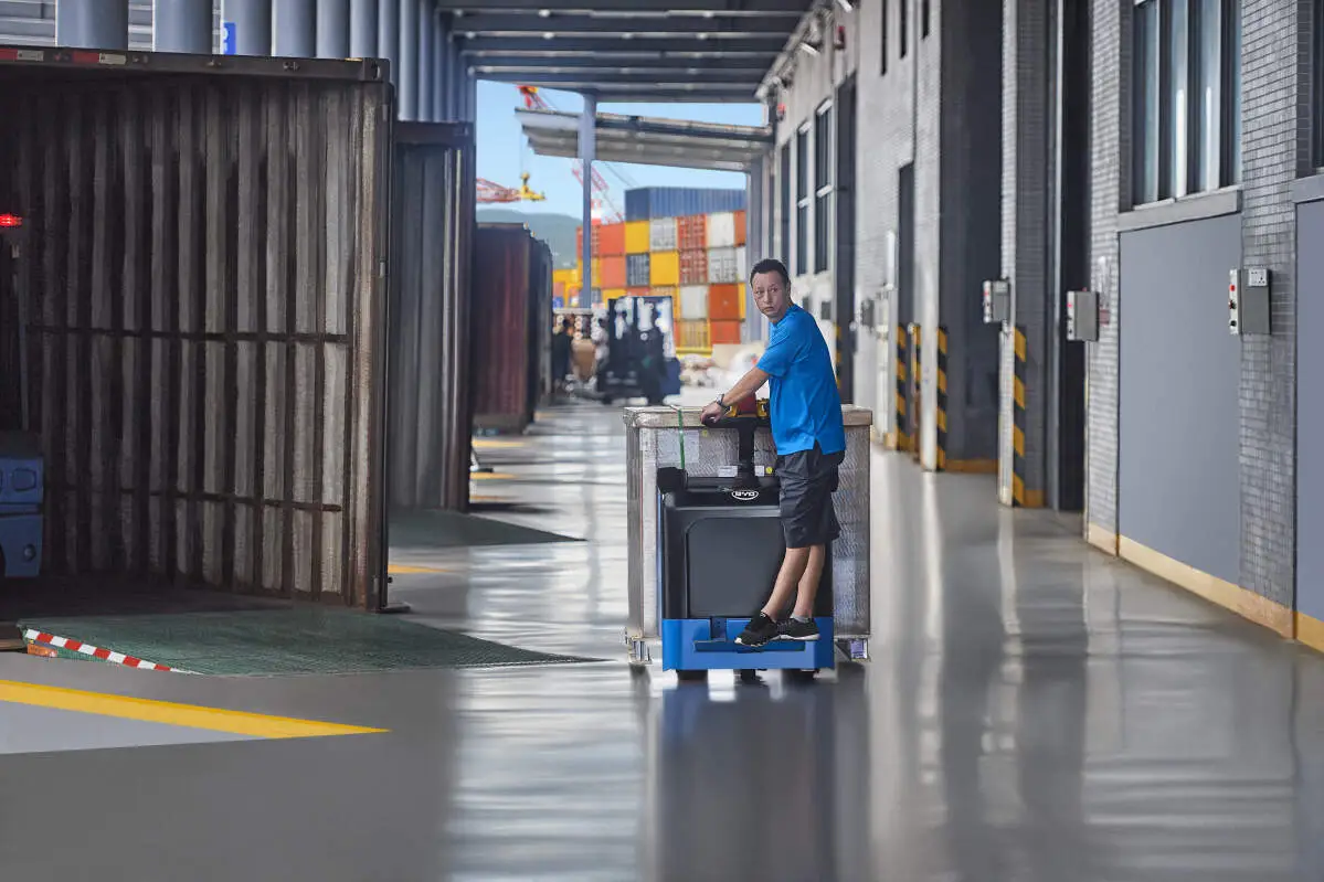 Switzerland: High-Stability BYD Elektrostapler for Swiss Manufacturing Handling(Image1)
