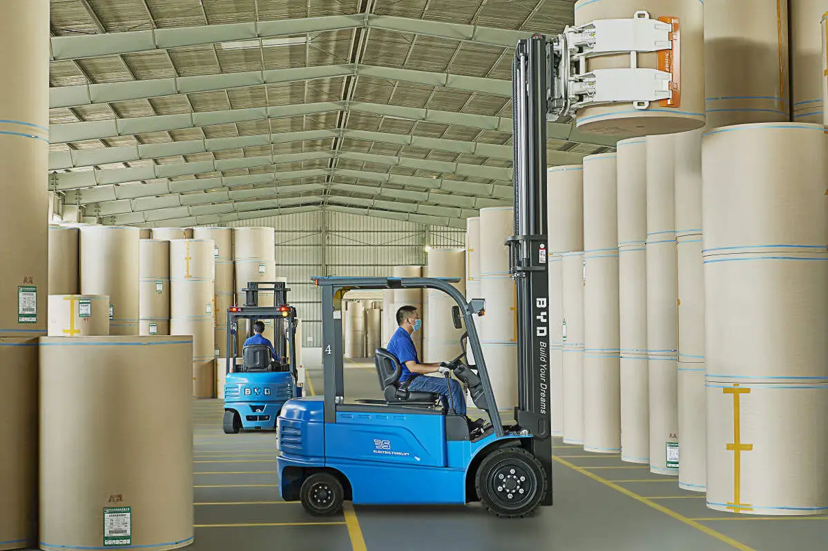 What Is an Electric Forklift? Types, Benefits & Application Scenarios(Image1) What Is an Electric Forklift? Types, Benefits & Application Scenarios(Image1)